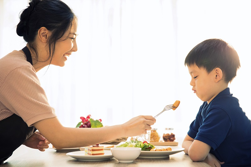 Mouth Shut Movement in Children Aged 1 to 3 Years