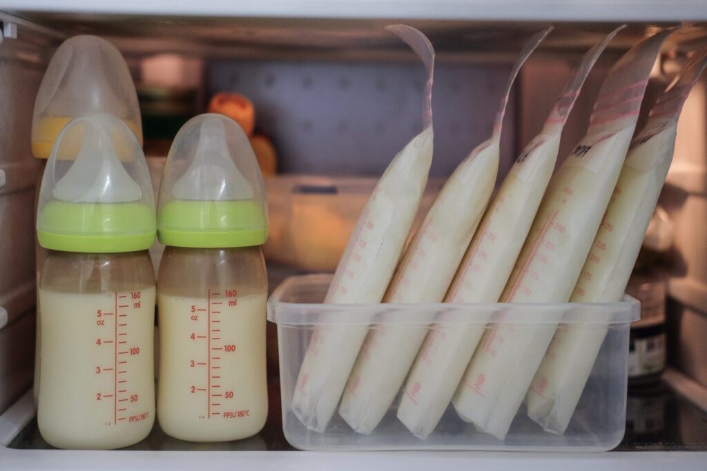 How to Store Expressed Breast Milk Correctly and Appropriately for Babies