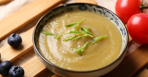 Complementary foods for breast milk should be blended or filtered