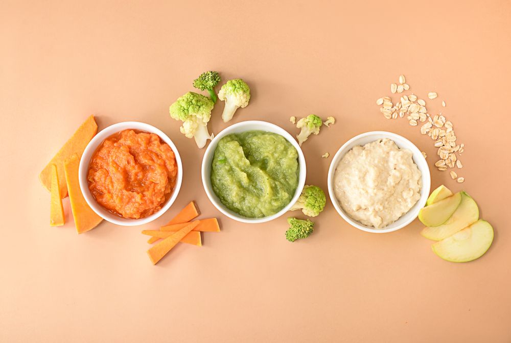 Guide to Providing Complementary Foods for Breast Milk to Babies According to Their Age