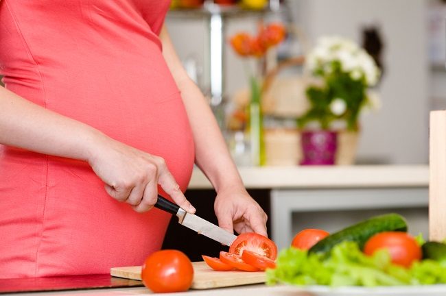 Various Benefits of Tomatoes for Pregnant Women